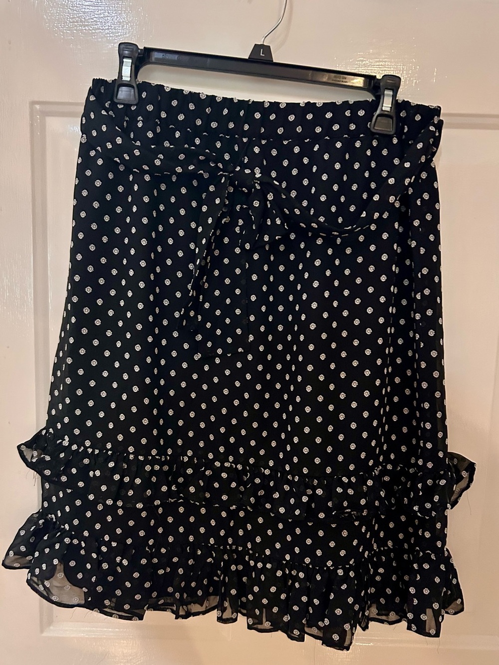 Calvin Klein Black and White Polka Dot Mini Skirt - Picture 1 of 9